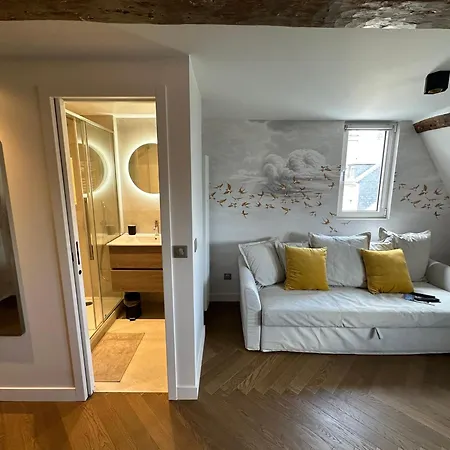 Les Hirondelles הונפלר