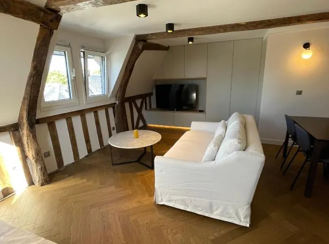 Les Hirondelles 옹플뢰르